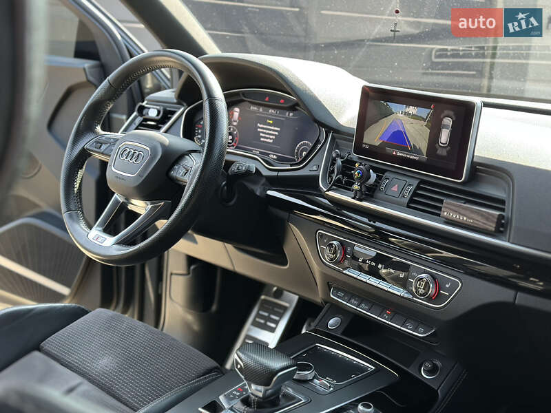 Внедорожник / Кроссовер Audi Q5 2018 в Тернополе