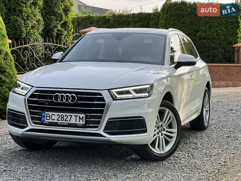 Внедорожник / Кроссовер Audi Q5 2017 в 