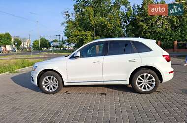 Внедорожник / Кроссовер Audi Q5 2015 в 
