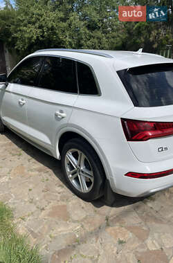 Внедорожник / Кроссовер Audi Q5 2019 в 
