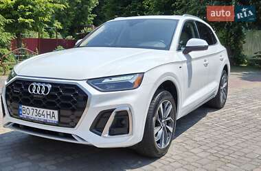 Внедорожник / Кроссовер Audi Q5 2022 в 