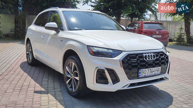 Позашляховик / Кросовер Audi Q5 2022 в Тернополі