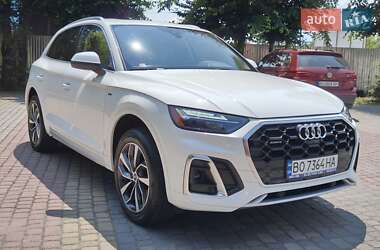 Внедорожник / Кроссовер Audi Q5 2022 в 