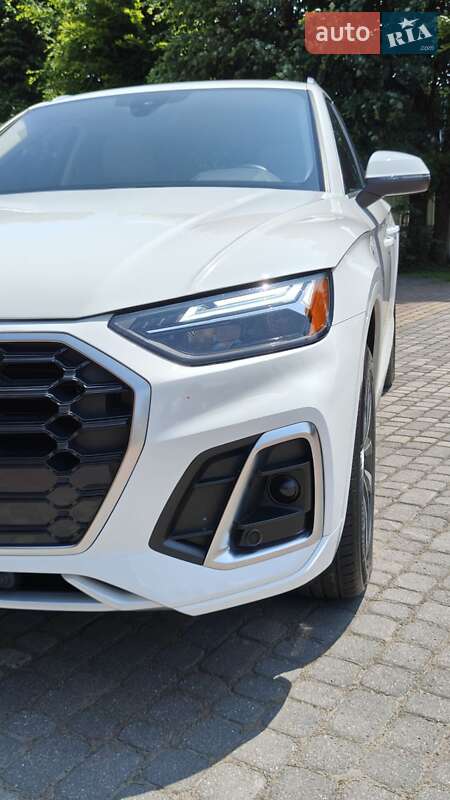 Позашляховик / Кросовер Audi Q5 2022 в Тернополі
