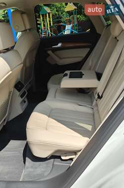 Внедорожник / Кроссовер Audi Q5 2022 в 