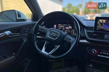 Внедорожник / Кроссовер Audi Q5 2018 в 