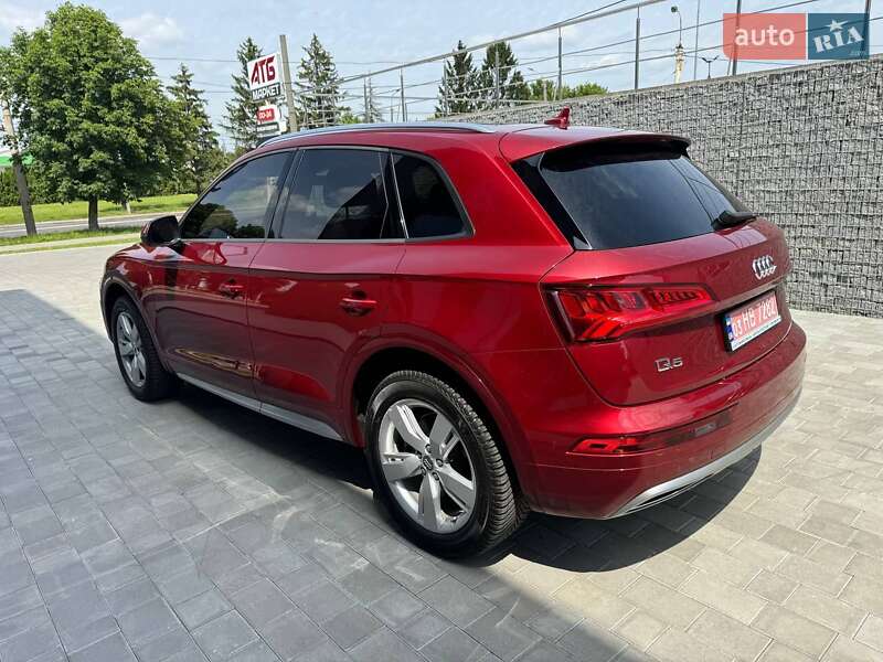 Внедорожник / Кроссовер Audi Q5 2018 в Луцке