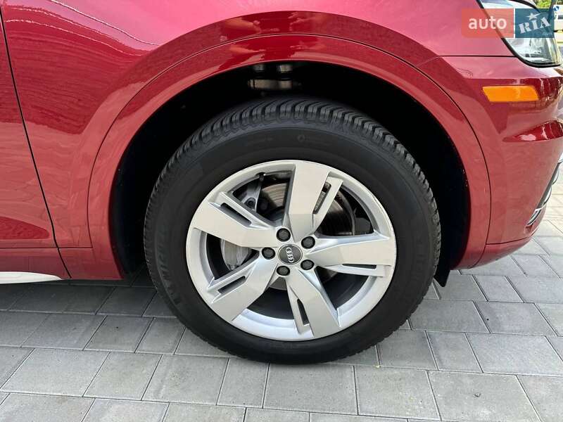 Внедорожник / Кроссовер Audi Q5 2018 в Луцке