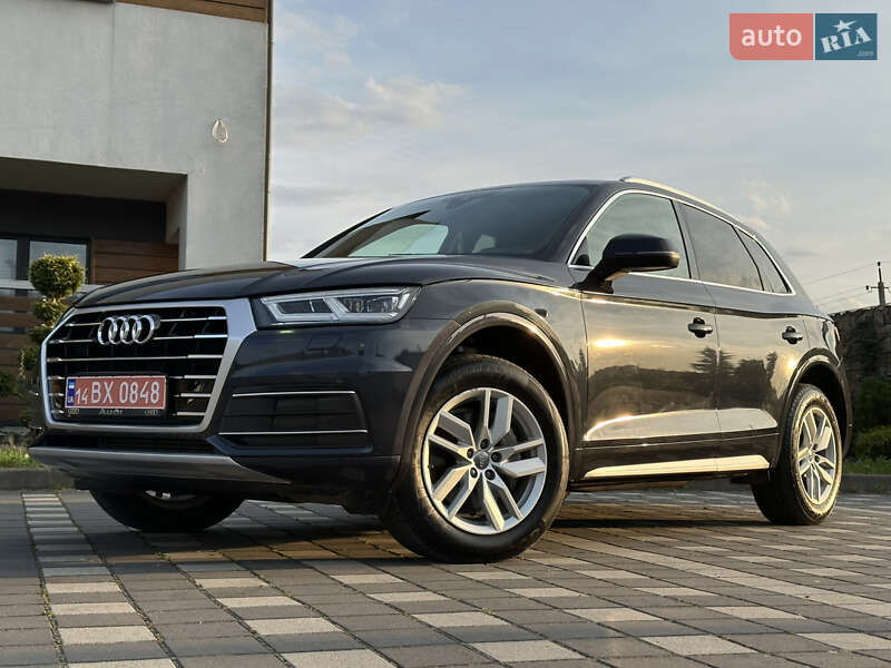 Внедорожник / Кроссовер Audi Q5 2020 в 