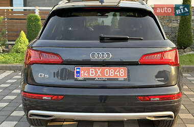 Внедорожник / Кроссовер Audi Q5 2020 в 