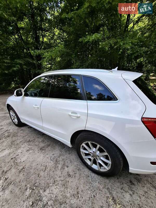 Внедорожник / Кроссовер Audi Q5 2012 в Львове