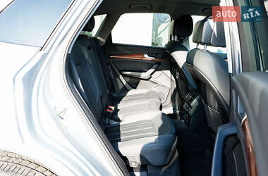 Внедорожник / Кроссовер Audi Q5 2021 в 