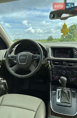 Внедорожник / Кроссовер Audi Q5 2012 в 