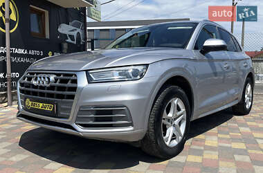 Внедорожник / Кроссовер Audi Q5 2019 в 