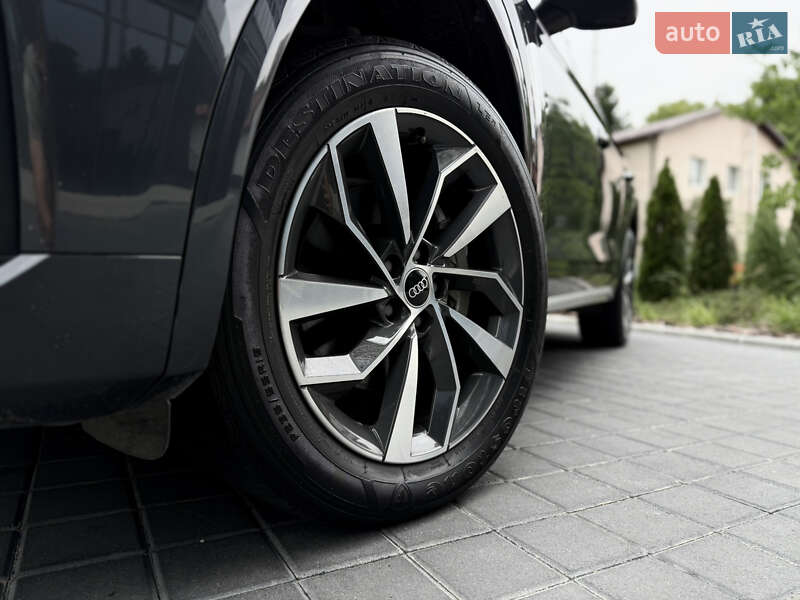 Позашляховик / Кросовер Audi Q5 2020 в Львові