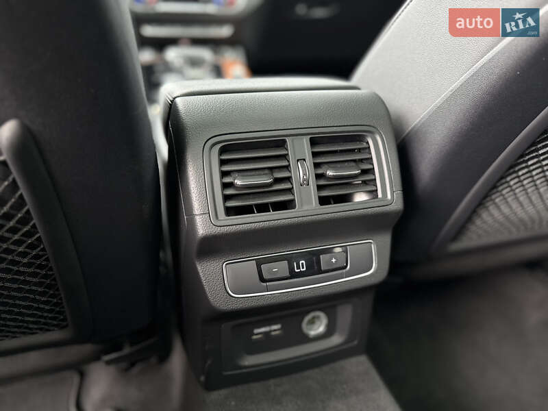 Позашляховик / Кросовер Audi Q5 2020 в Львові