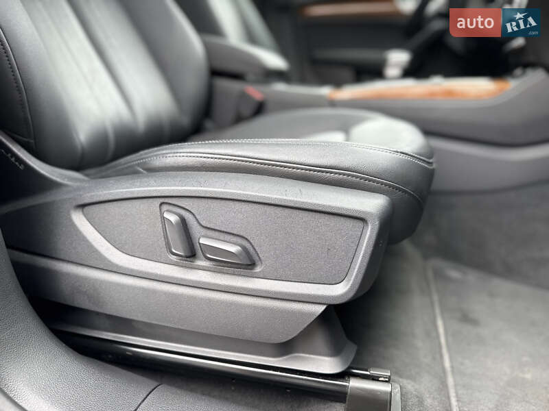 Позашляховик / Кросовер Audi Q5 2020 в Львові