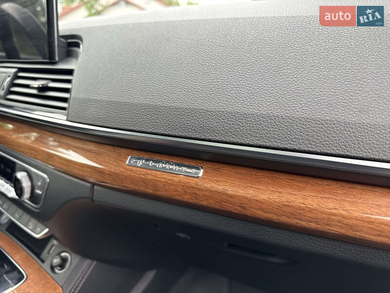 Позашляховик / Кросовер Audi Q5 2020 в Львові