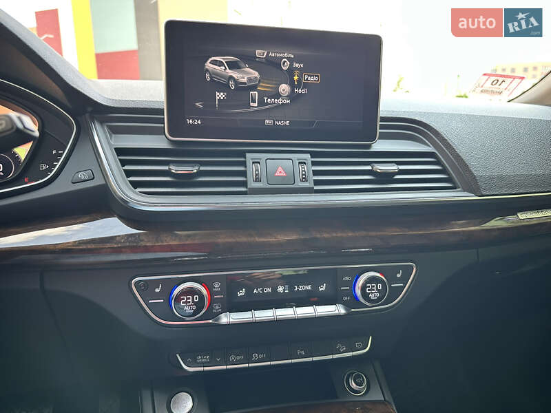 Внедорожник / Кроссовер Audi Q5 2017 в Ровно