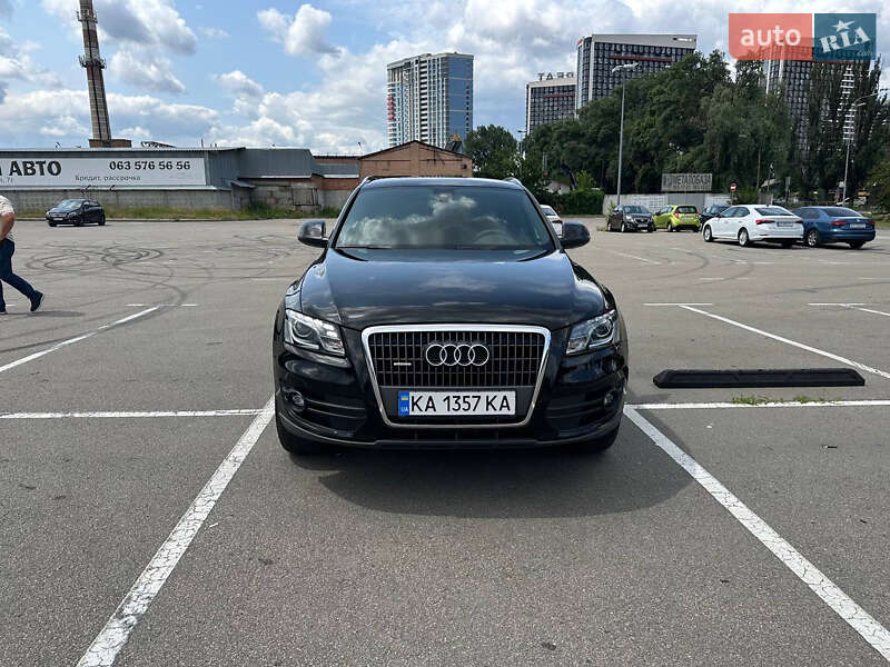 Позашляховик / Кросовер Audi Q5 2011 в Києві