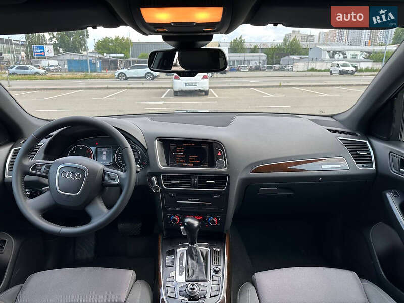 Позашляховик / Кросовер Audi Q5 2011 в Києві