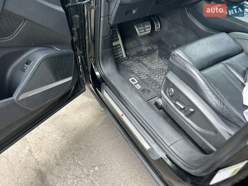 Позашляховик / Кросовер Audi Q5 2017 в Рівному