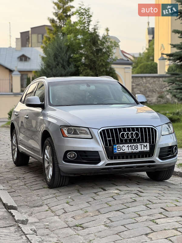 Внедорожник / Кроссовер Audi Q5 2015 в 
