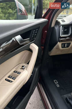 Внедорожник / Кроссовер Audi Q5 2019 в 