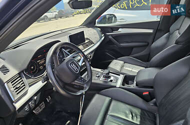 Внедорожник / Кроссовер Audi Q5 2018 в 