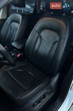 Внедорожник / Кроссовер Audi Q5 2011 в 