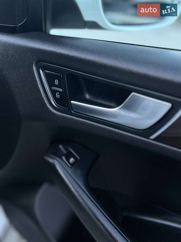 Внедорожник / Кроссовер Audi Q5 2011 в Дрогобыче