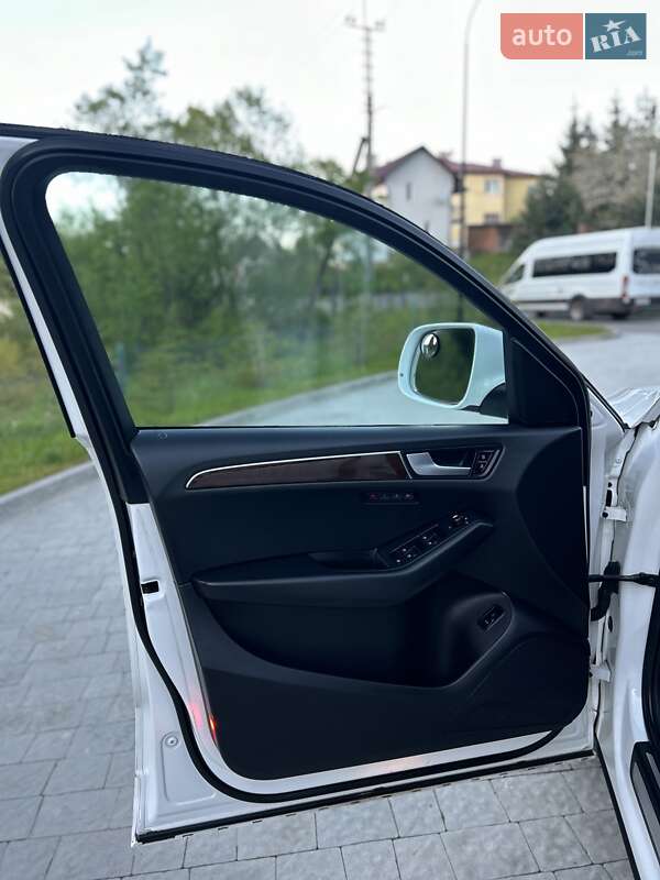 Внедорожник / Кроссовер Audi Q5 2011 в Дрогобыче