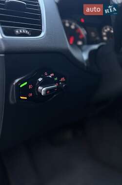 Внедорожник / Кроссовер Audi Q5 2011 в 