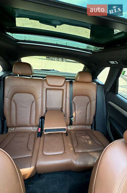 Внедорожник / Кроссовер Audi Q5 2012 в 