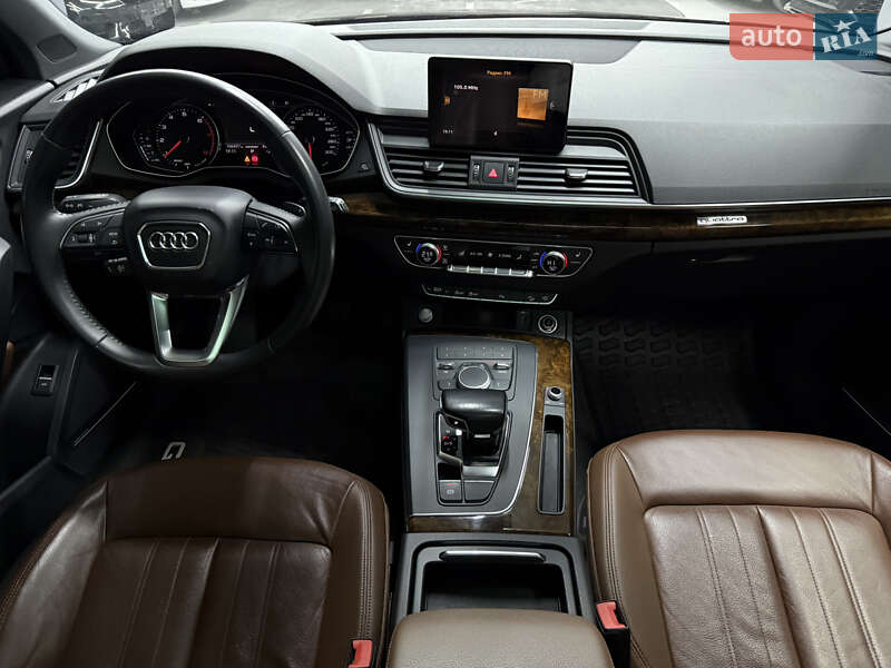 Внедорожник / Кроссовер Audi Q5 2017 в Одессе