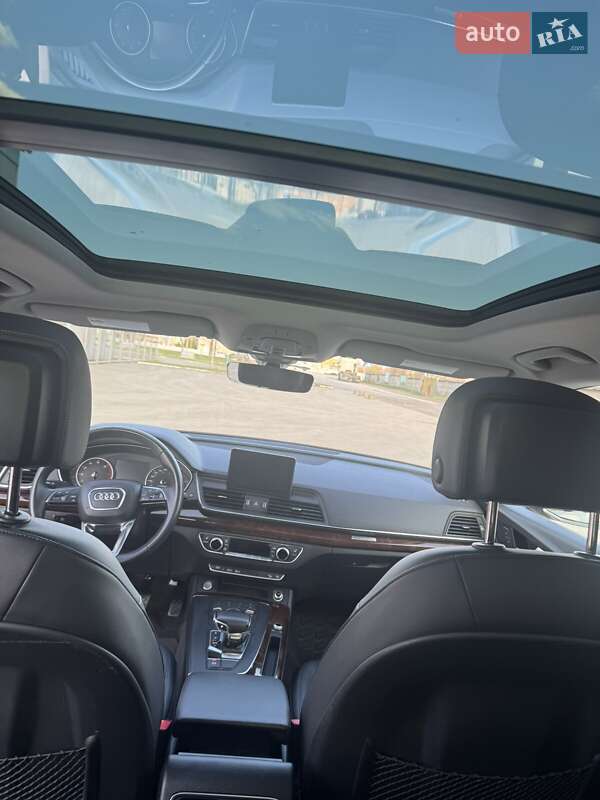 Позашляховик / Кросовер Audi Q5 2017 в Тернополі