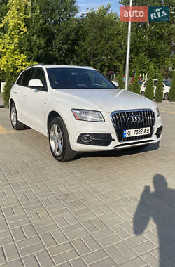Внедорожник / Кроссовер Audi Q5 2016 в 