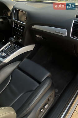 Внедорожник / Кроссовер Audi Q5 2016 в 
