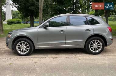 Внедорожник / Кроссовер Audi Q5 2011 в 