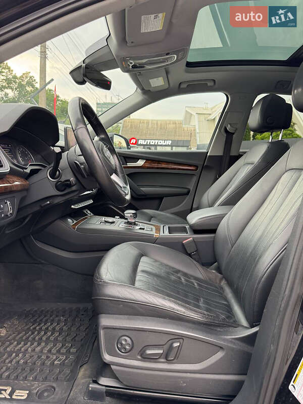 Внедорожник / Кроссовер Audi Q5 2017 в Черновцах