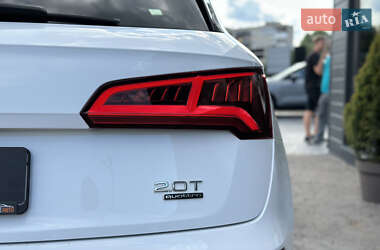 Внедорожник / Кроссовер Audi Q5 2018 в 