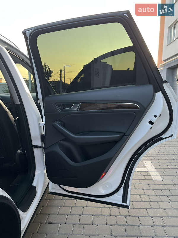 Позашляховик / Кросовер Audi Q5 2015 в Вінниці