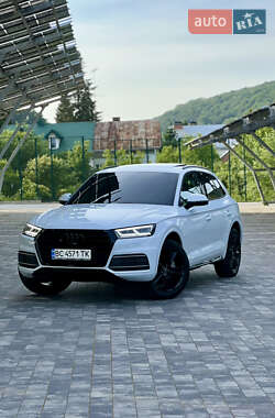 Внедорожник / Кроссовер Audi Q5 2019 в 
