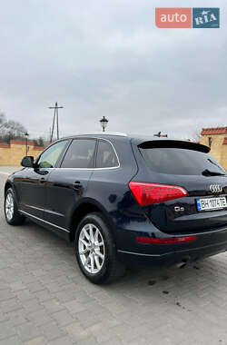 Внедорожник / Кроссовер Audi Q5 2011 в 