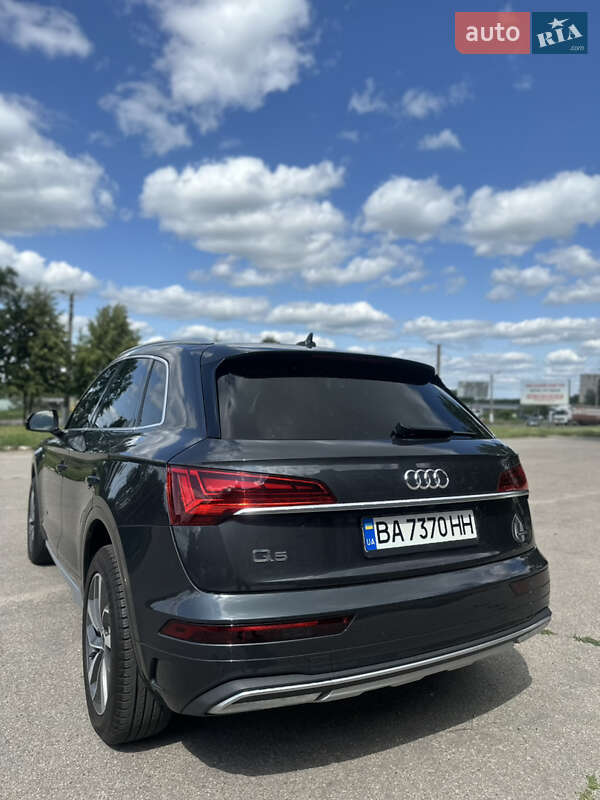 Позашляховик / Кросовер Audi Q5 2021 в Кропивницькому