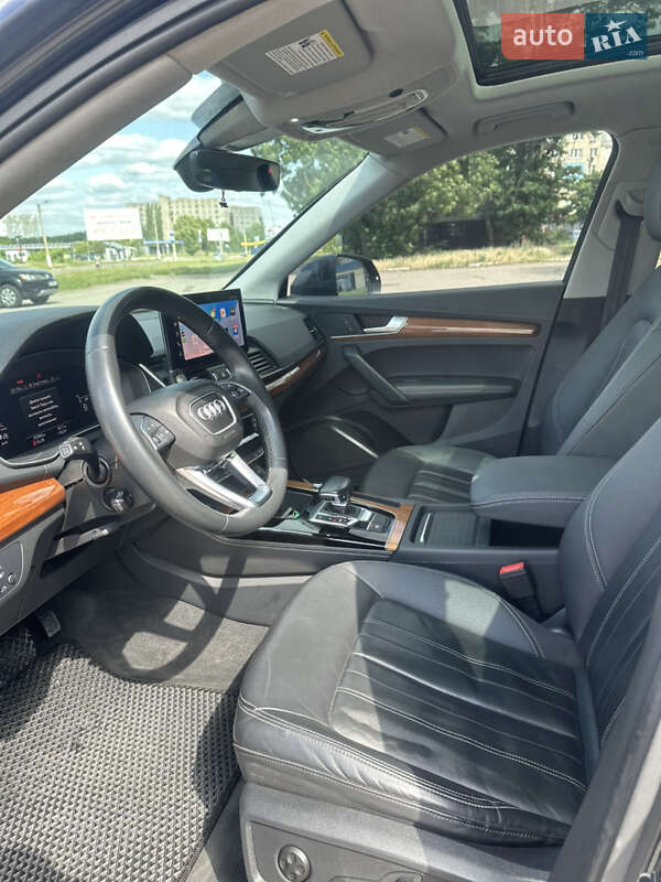 Позашляховик / Кросовер Audi Q5 2021 в Кропивницькому