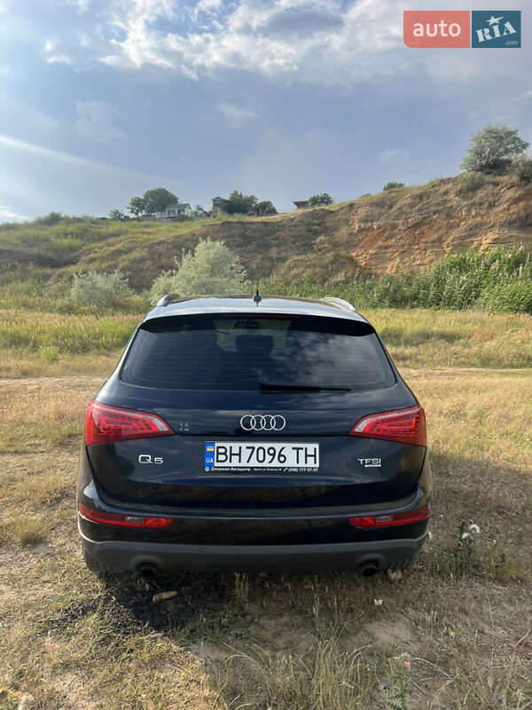 Внедорожник / Кроссовер Audi Q5 2011 в Одессе