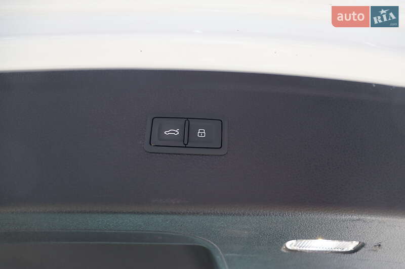 Внедорожник / Кроссовер Audi Q5 2021 в Львове