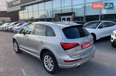 Внедорожник / Кроссовер Audi Q5 2015 в 