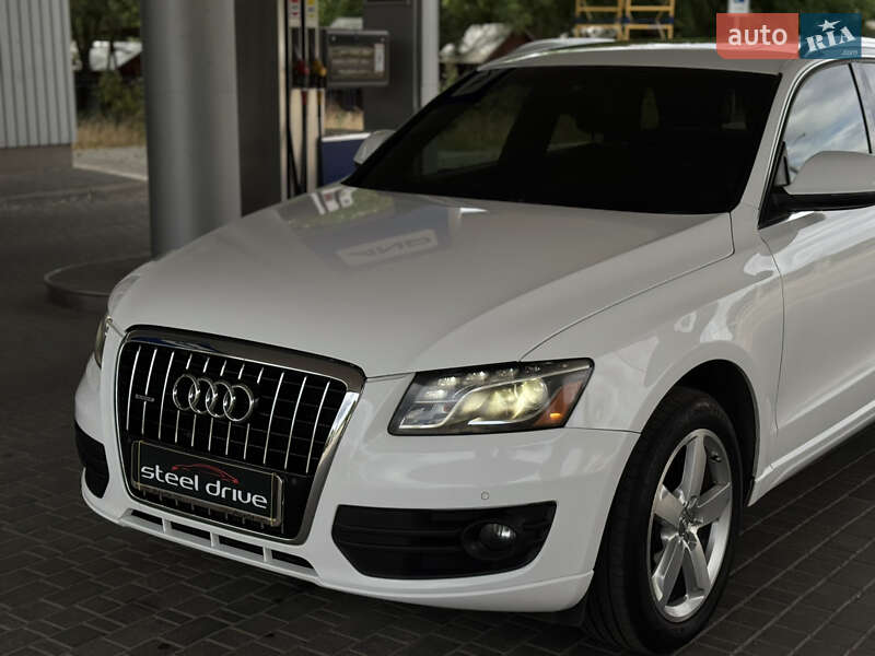 Внедорожник / Кроссовер Audi Q5 2011 в Николаеве